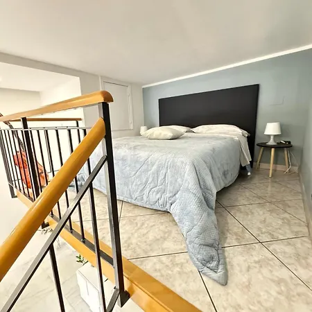 Tommy's Apartment *