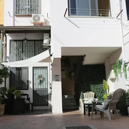 Tommy's Apartment