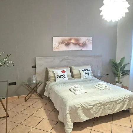 Tommy's Apartment *