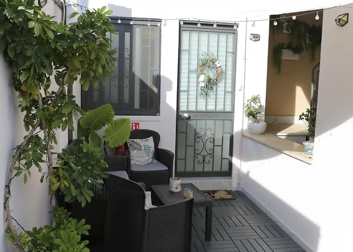 Tommy's Apartment Pompei